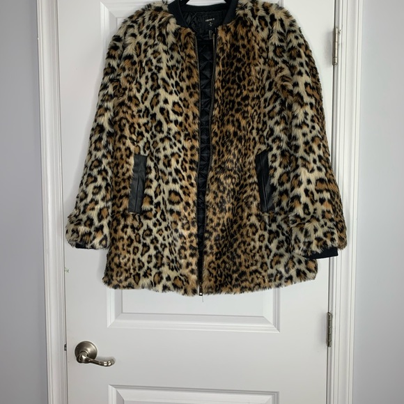 Forever21 Cheetah Print Faux Fur Coat - Picture 5 of 9